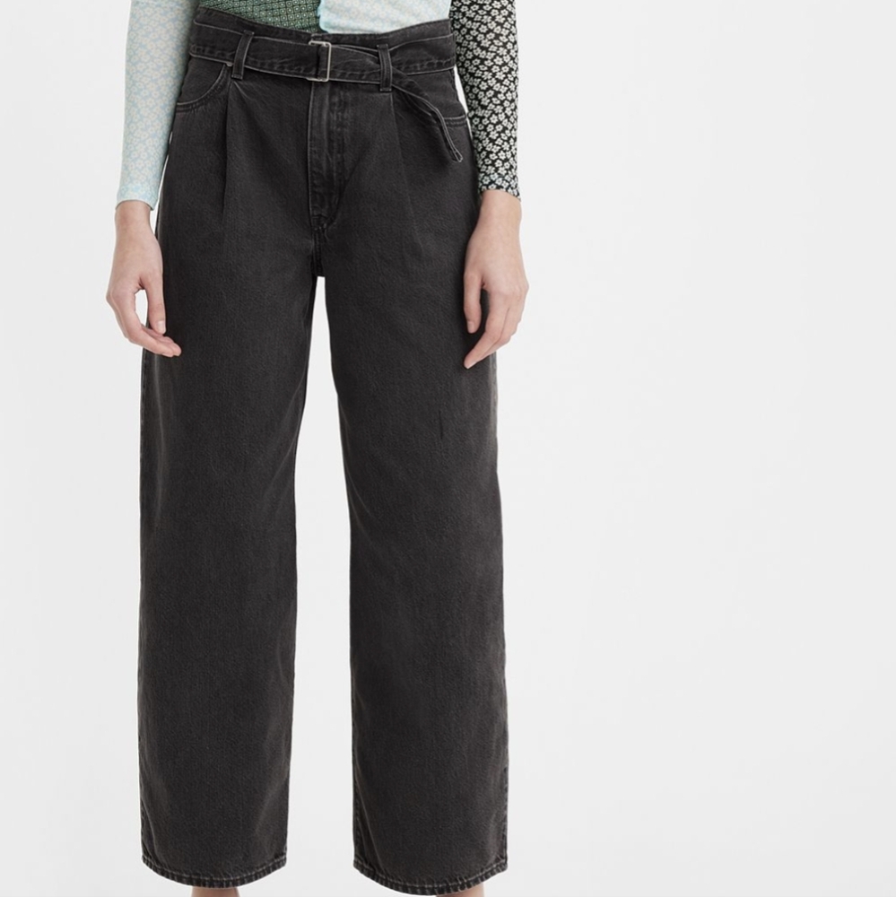 Levi's Baggy belted washed black wide leg cropped jeans